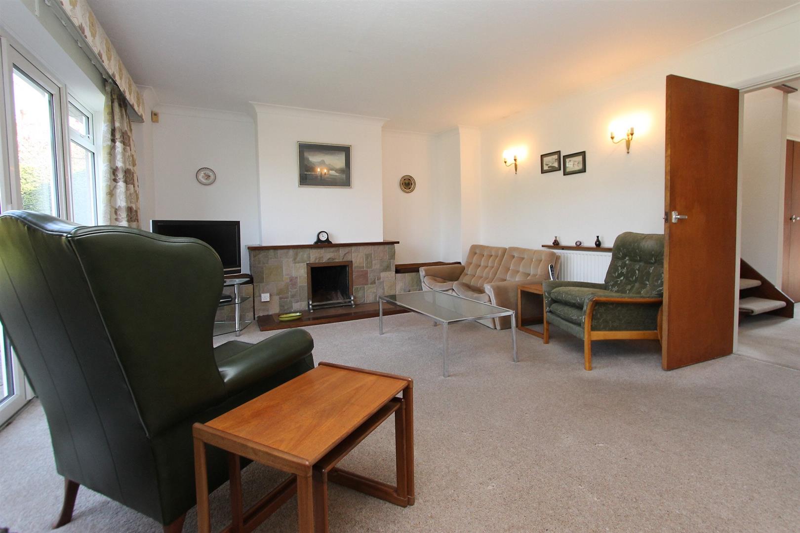 Alderlea Close (Off Love Lane), Pedmore, Stourbridge